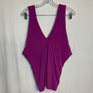 💕3/$10 Express Fuchsia Tank Top